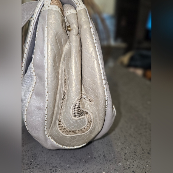 SHARIF VINTAGE CROSSBODY BAG. - Picture 5 of 15